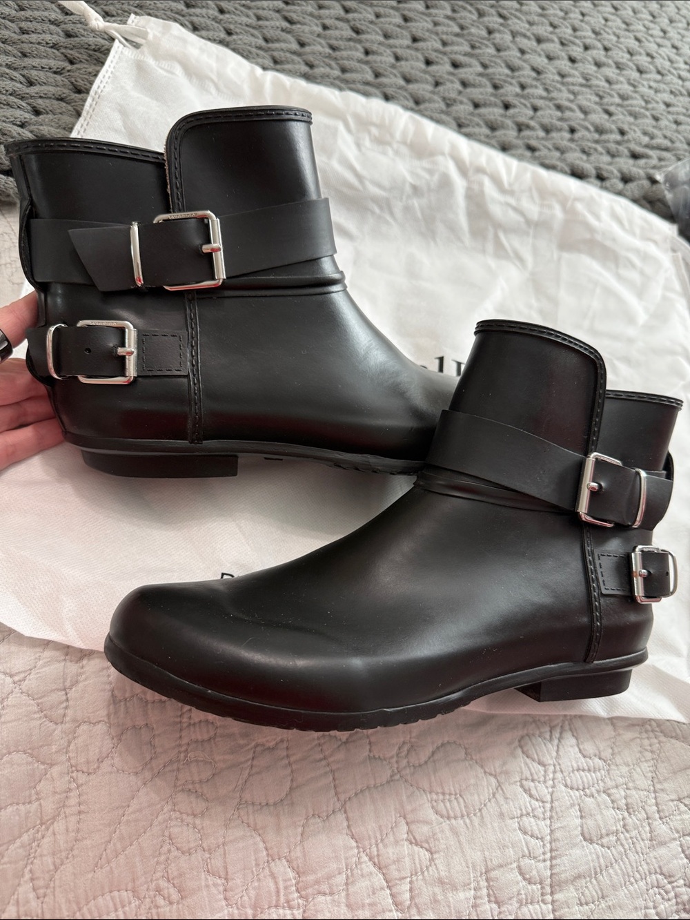 Burberry Women's Black Buckle Ankle Rain Boots size 37 (7)